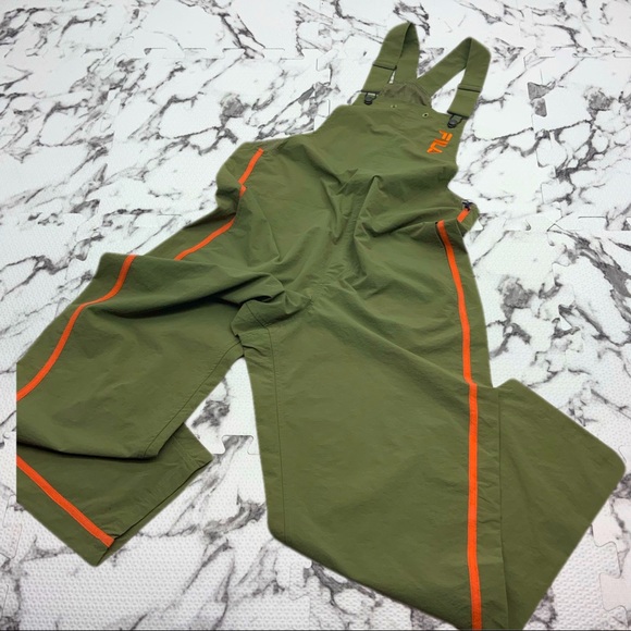 Men’s Fila Army Green Orange Seeker Wader Overall Pants - Picture 1 of 6